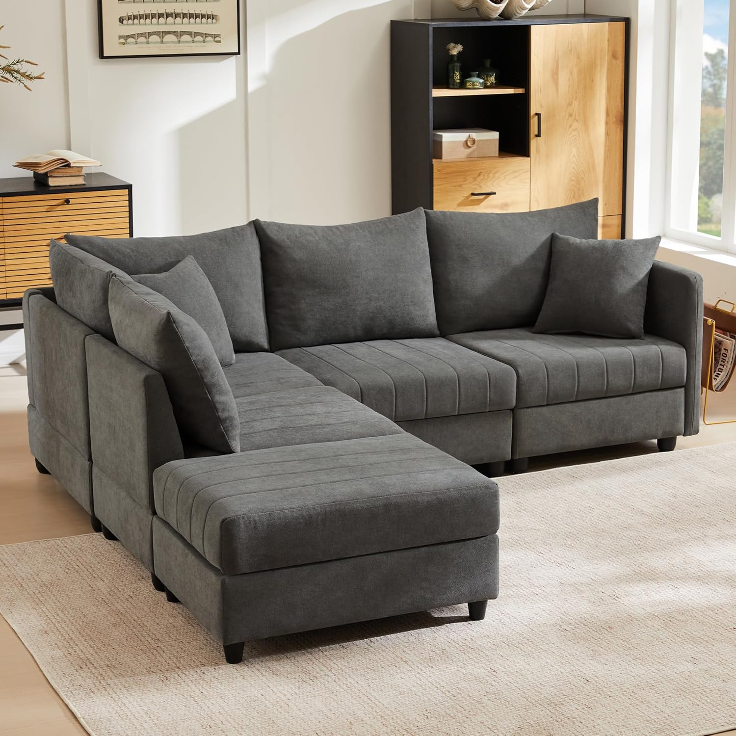 Merax Ecksofa Modulares 5-Sitzer Sofa mit multifunktionalem Fußhocker (L/U-Form), Atmungsaktive Baumwolle-Leinen-Kombi, Modernes Vertikalstreifen-Design, Premium Komfort, Raumsparend & Wandelbar, Grau — Ansicht 5