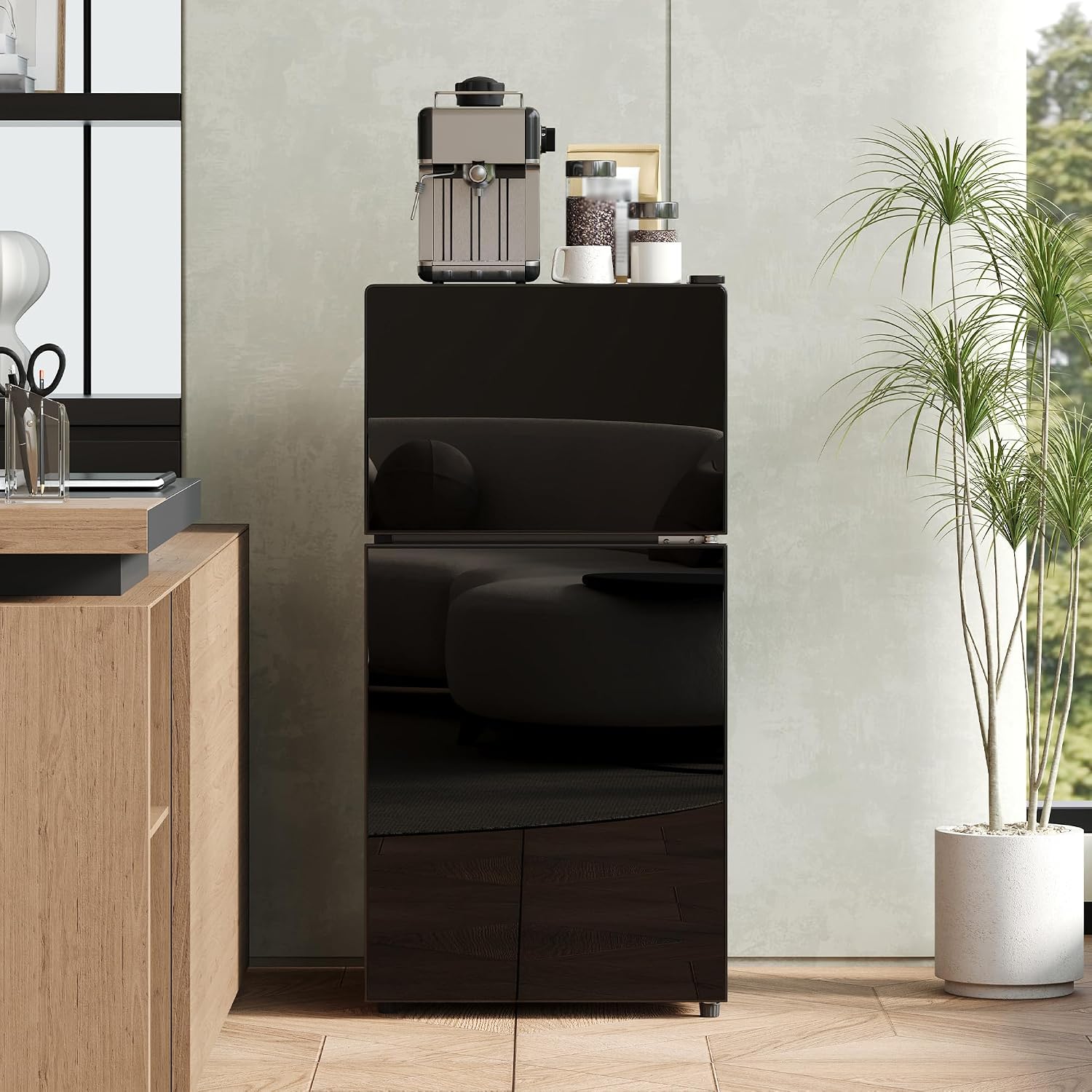 Merax Kühlschrank mit Gefrierfach, 60L Kleiner Kühlschrank, kompakt, Glastür, LED-Innenbeleuchtung, manuelle Temperaturregelung, Glasablagen, 45 dB(A), Mini Fridge für Studentenwohnheim Büro, Schwarz — Ansicht 2